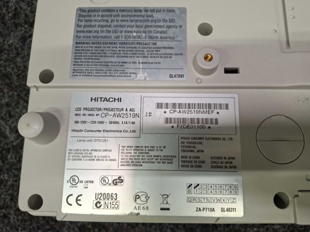 1581421-9 Projektor Hitachi CP-AW2519N