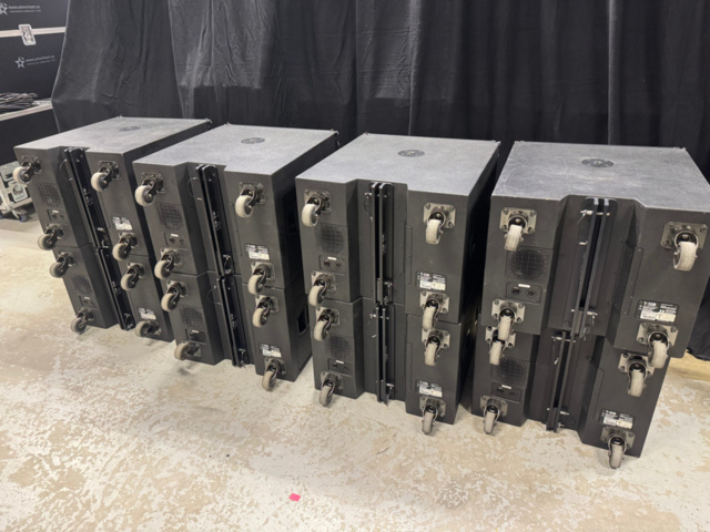 1535903-16 PA system with line array speakers and power amplifiers – d&b Y8 / Y12 / Y-SUB / D80