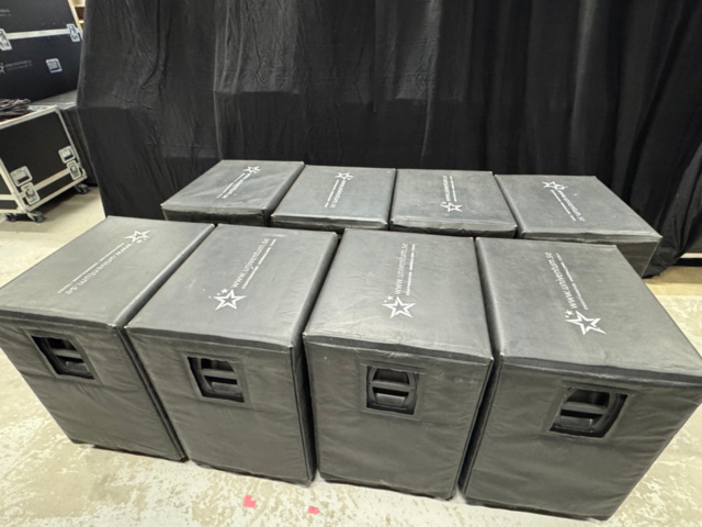 1535903-13 PA system with line array speakers and power amplifiers – d&b Y8 / Y12 / Y-SUB / D80