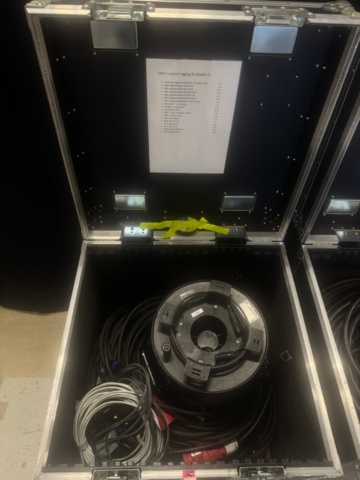 1535903-19 PA system with line array speakers and power amplifiers – d&b Y8 / Y12 / Y-SUB / D80
