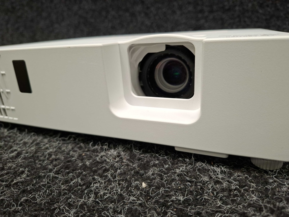 1581423-2 Projector Maxell MP-JW4001