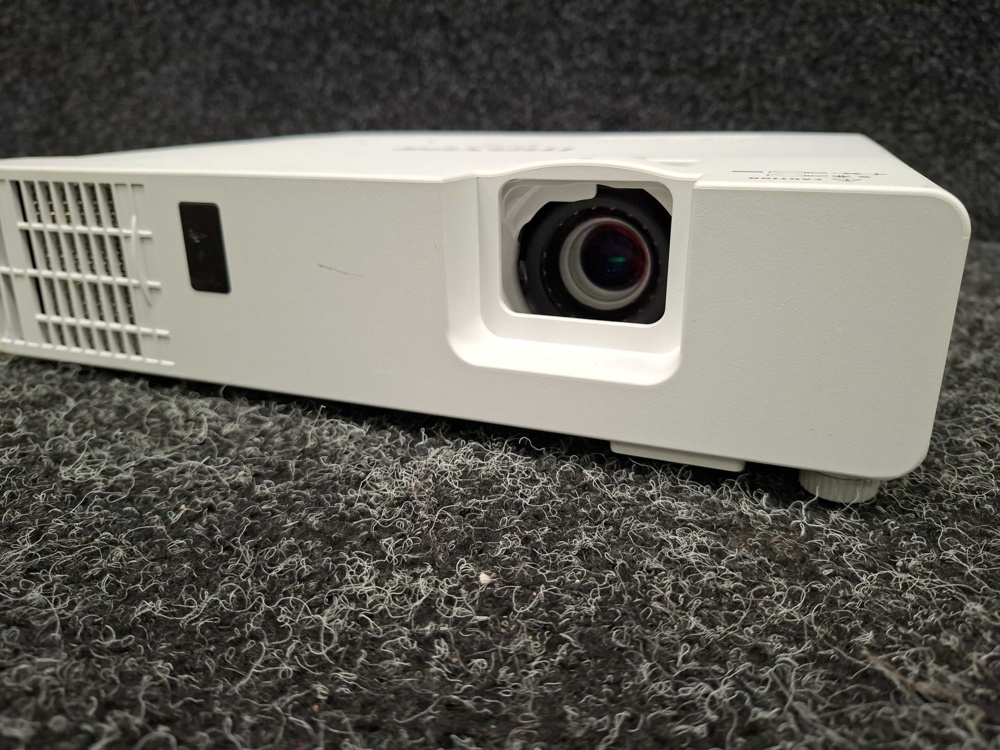 1581425-2 Projektor Maxell MP-JW4001E
