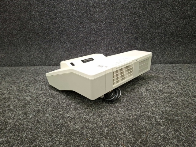 1581426-5 Projektor Hitachi CP-AW3003