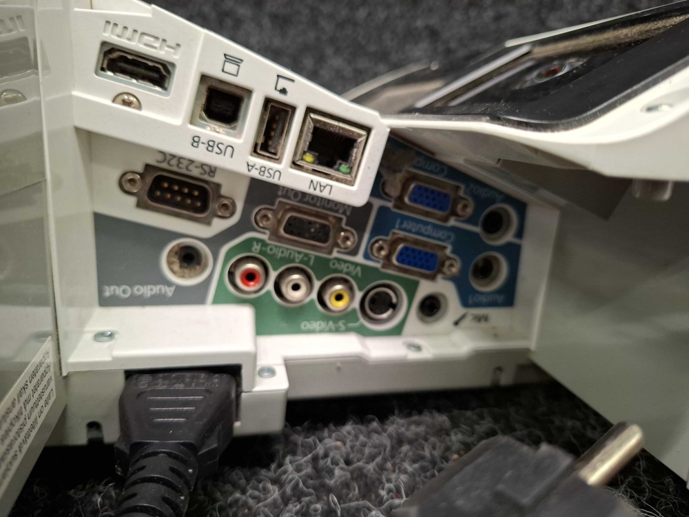 1581428-2 Projector Epson H452B