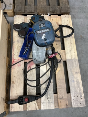 Telfer - DEMAG 250 - 500 kg på auktion i Kronoberg, Ljungby hos PS Auction