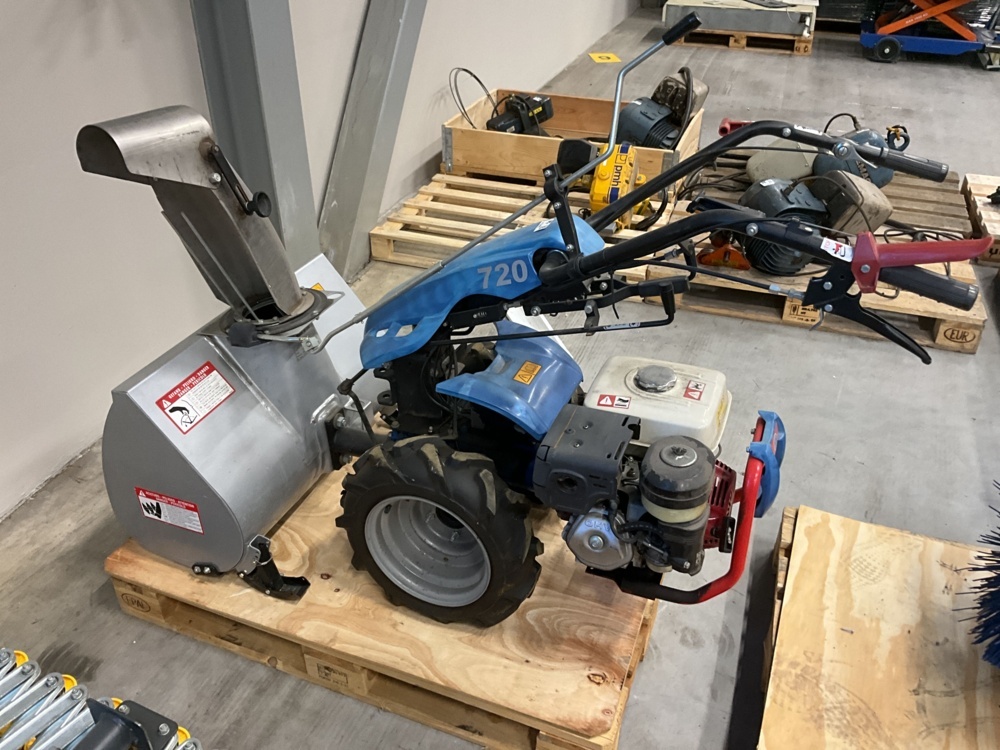 1473690-1 Snowblower - Auction 720