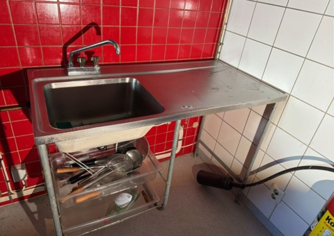 Stainless steel bench with sink