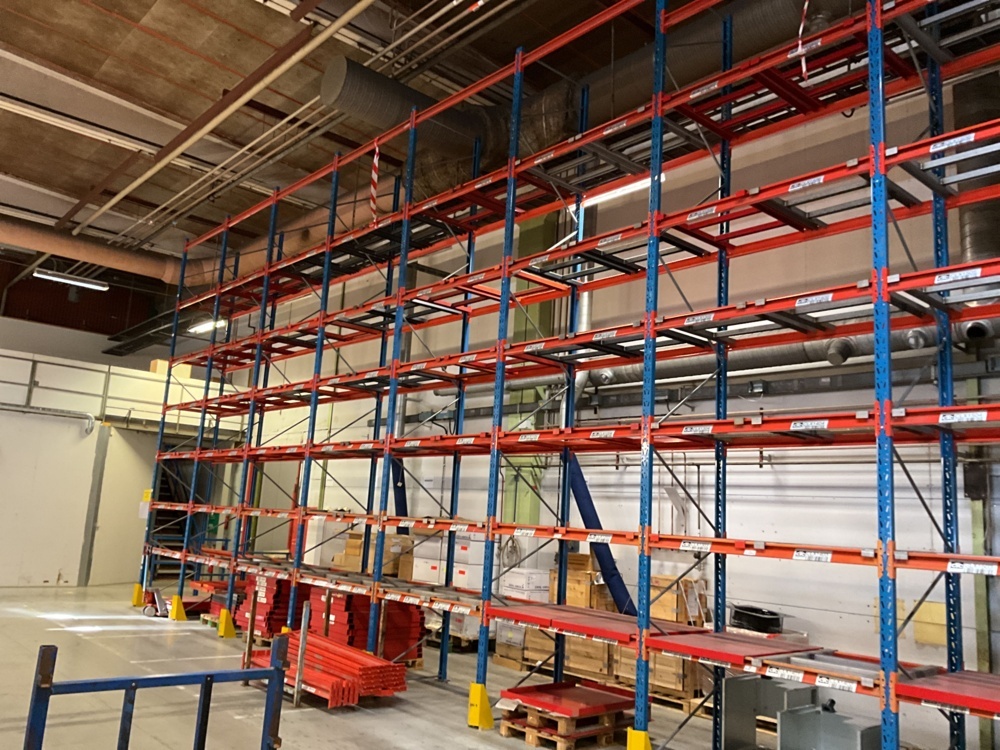 1473704-1 Pallet racking