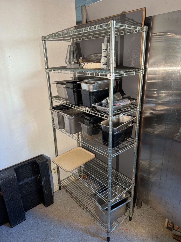 1552366-1 Storage shelf with contents