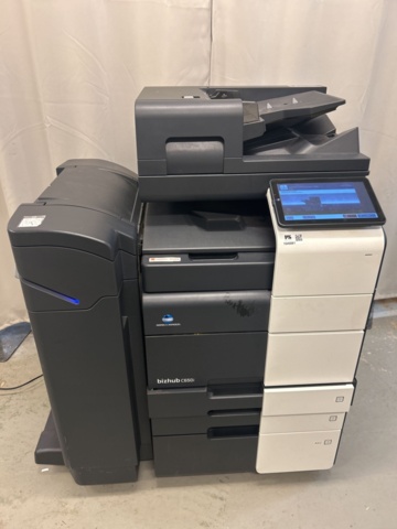 Multifunktionsskrivare med efterbehandlare - Konica Minolta bizhub C650i på auktion i Stockholm, Segeltorp hos PS Auction