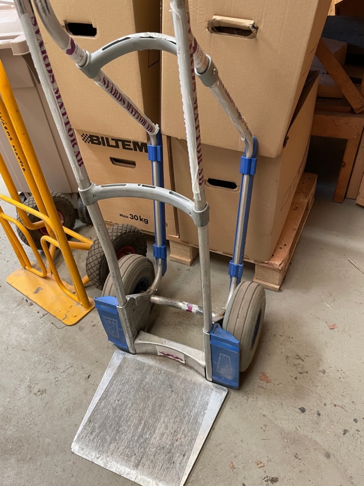 1583464-2 Transport trolley blue