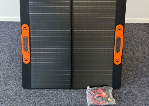1 pc Foldable Solar Panel 100W - Free shipping