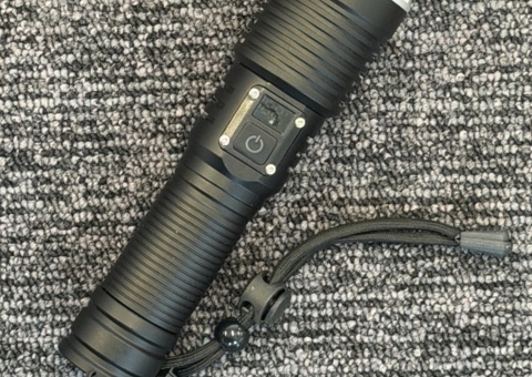3 pcs Flashlights 1500 lumens with built-in Powerbank 5000mAh - Free shipping
