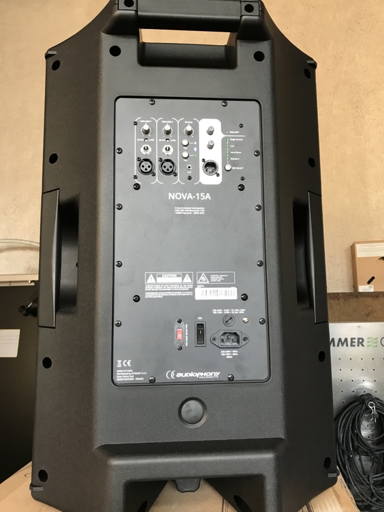 1563409-2 Aktiva högtalare - Audiophony NOVA-15A 2 stycken
