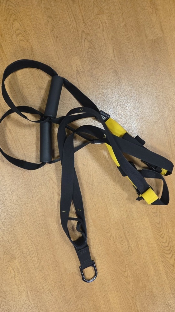 1563445-1 Balansbräda från Livepro, 2x 7,5 kg hantlar, 1 st TRX-band. 1 st träningshjul