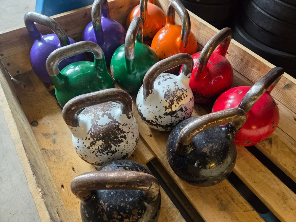 1563450-2 Kettlebells