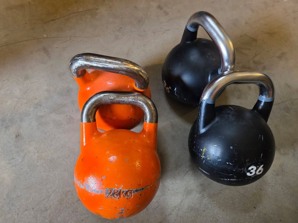 1563476-1 Kettlebells