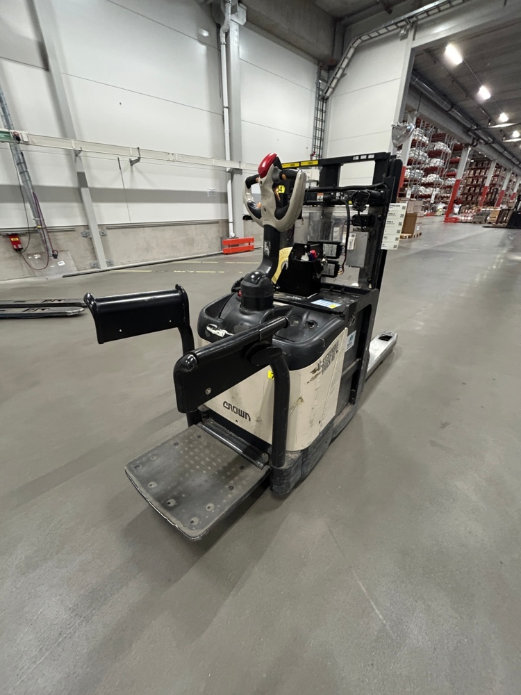 1486404-2 Double stacker - Crown WD2330S, -2006