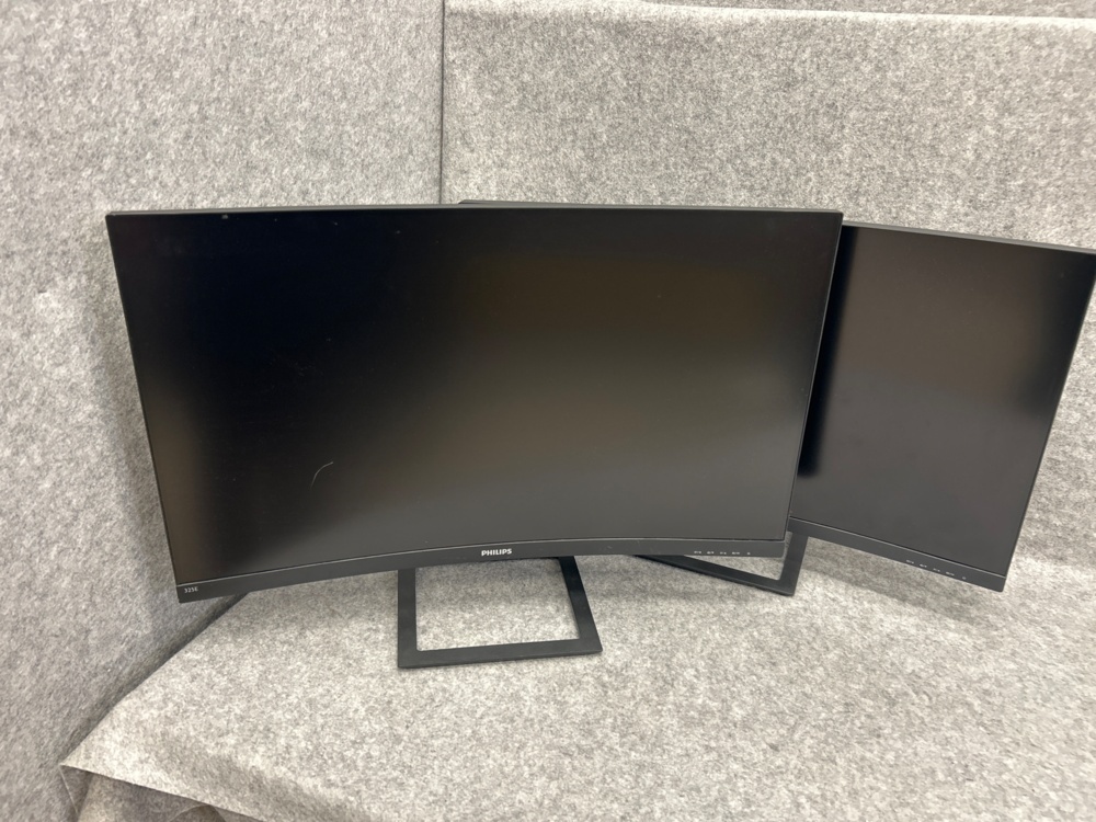 1546214-1 Computer monitors Philips 32", 2 pcs.