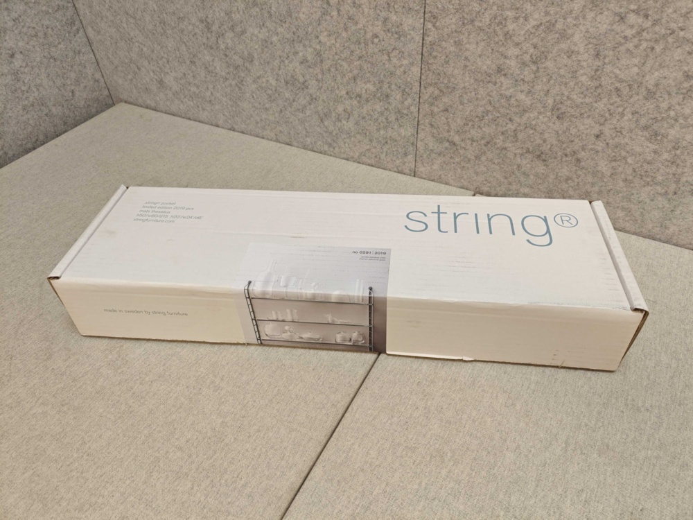 1564884-1 String pocket Limited edition 2019