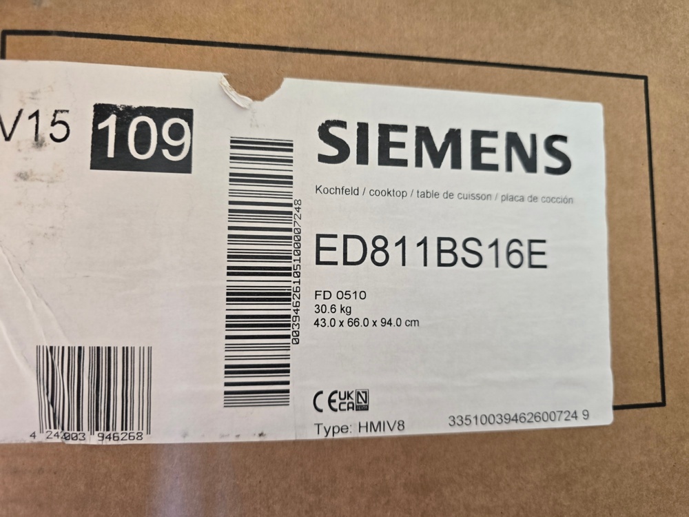762562-2 Induktionshäll med inbyggd fläkt.