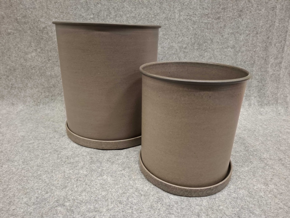 1584894-1 Plant pots with saucers - DBKD Plant Pot Large, brown, two sizes