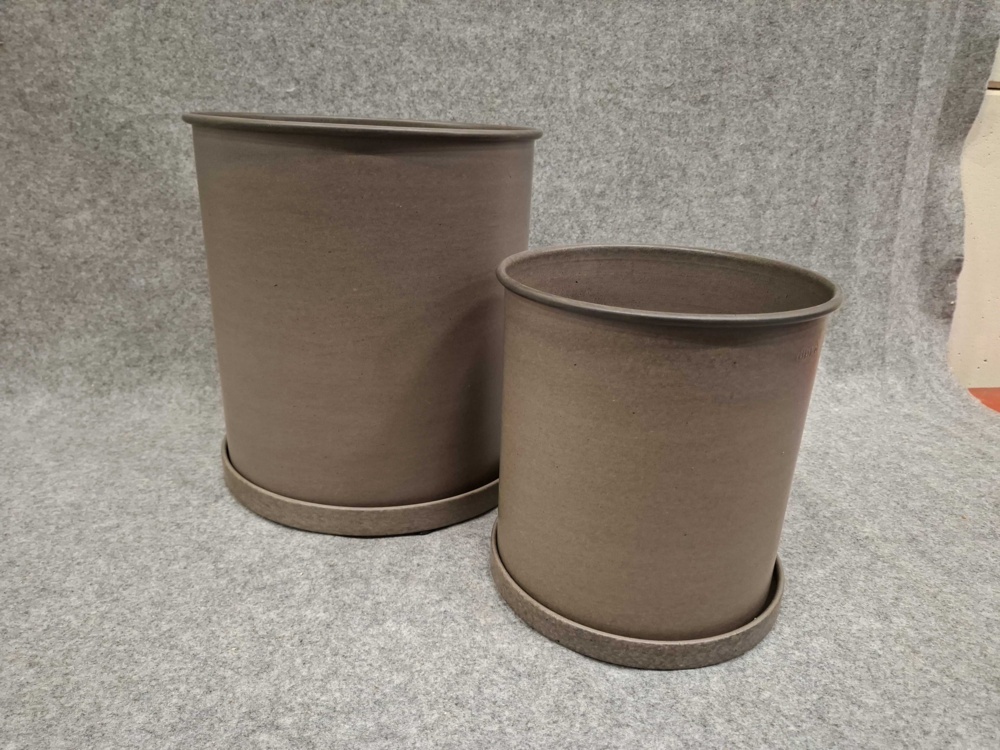 1584895-1 Plant pots with saucers - DBKD Plant Pot Large, brown, two sizes