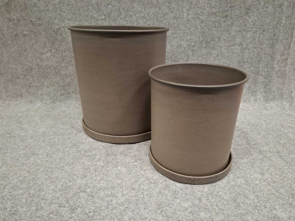 1584897-1 Plant pots with saucers - DBKD Plant Pot Large, brown, two sizes
