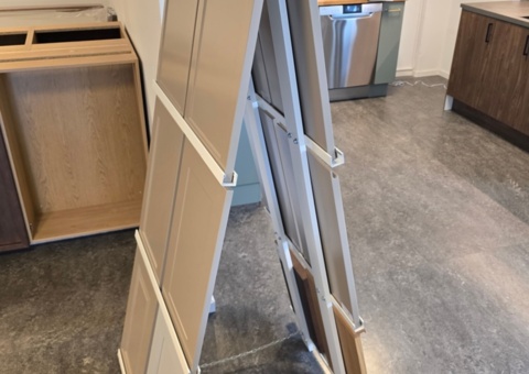 Två ställ köksluckor