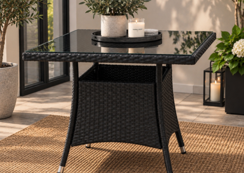 Venture HOME dining table in synthetic rattan with glass top Dimensions 100x100 cm