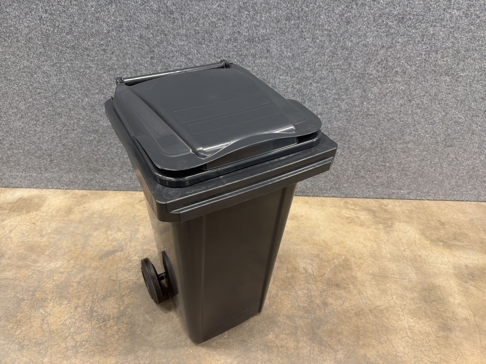1585915-2 Waste container 120L