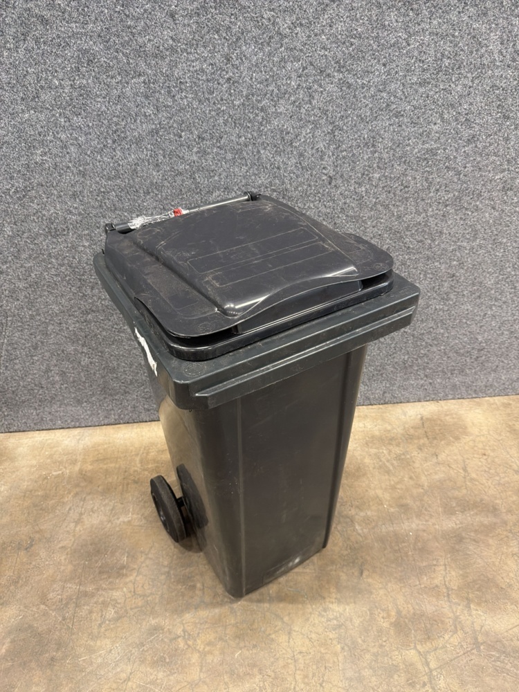 1585920-2 Waste container 120L