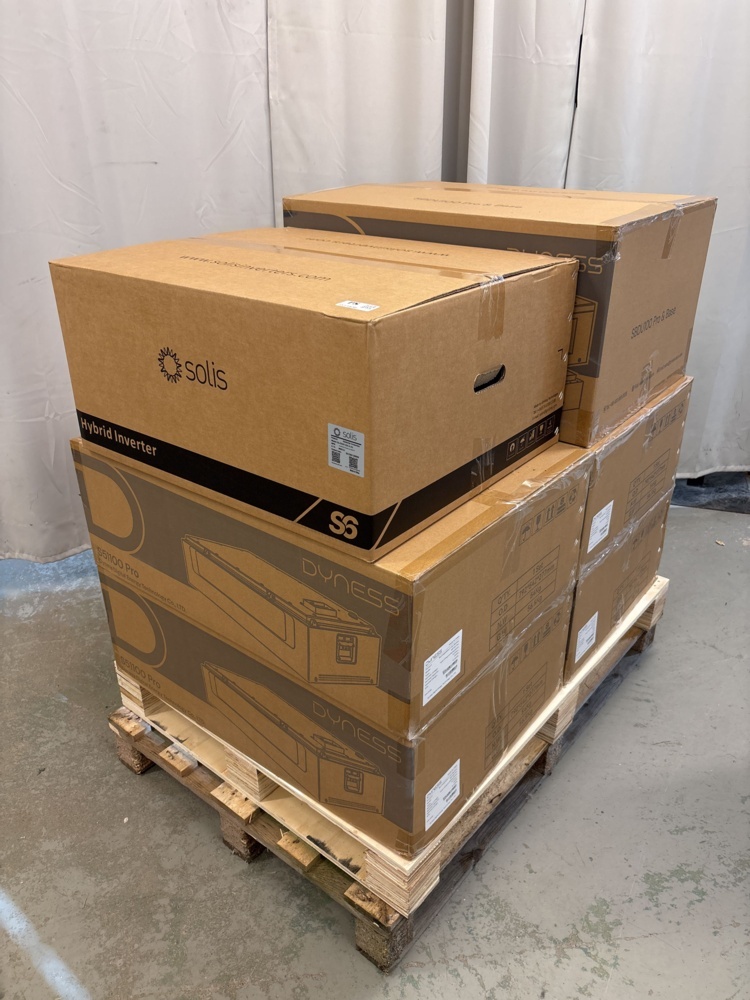 1511436-1 Energy storage system - Solis & Dyness (new in box)