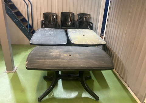 Trädgårdsmöbler - Bord och stolar