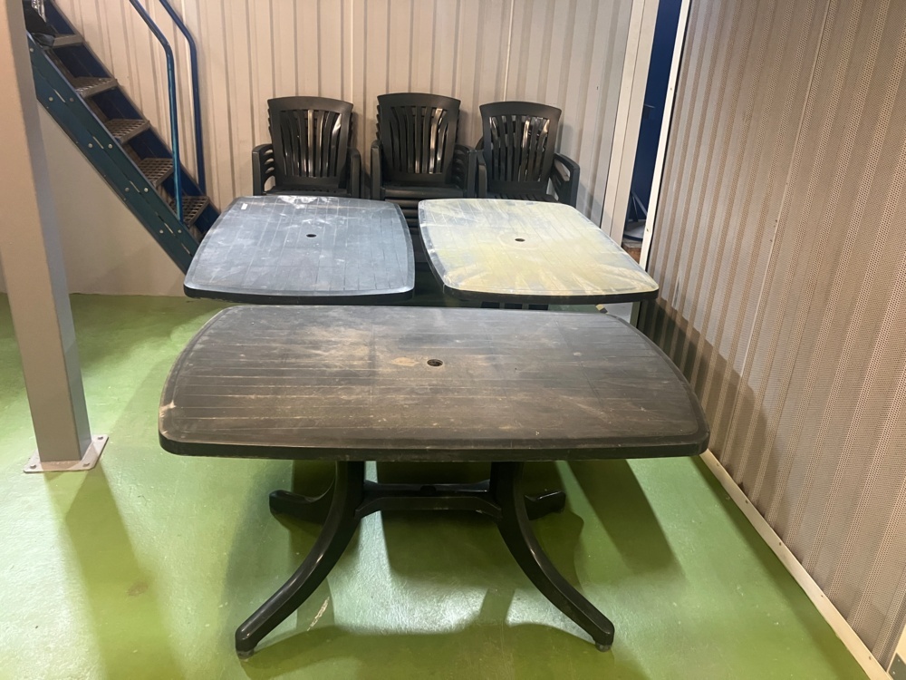 1583489-1 Trädgårdsmöbler - Bord och stolar
