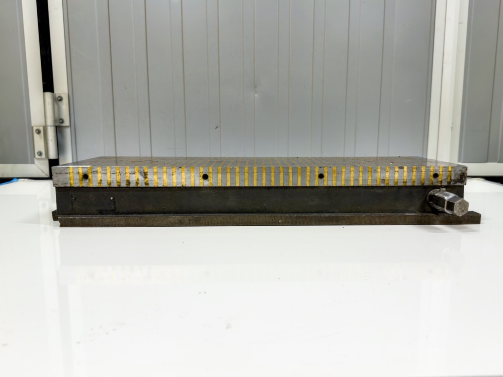 1583597-1 Permanentmagnetiskt magnetbord - 600x200x90