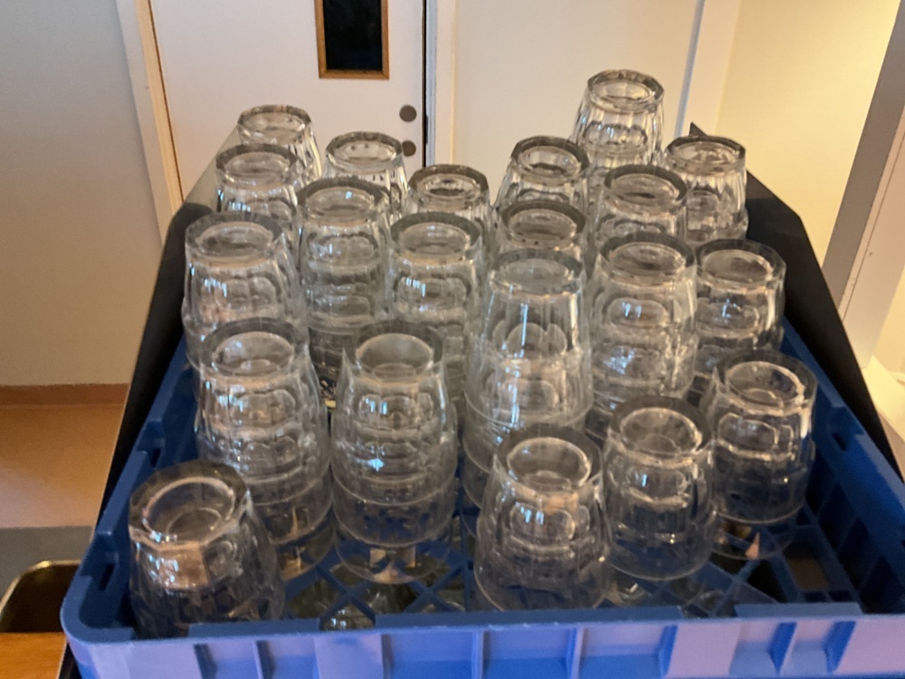 1473706-2 3 trays with glass