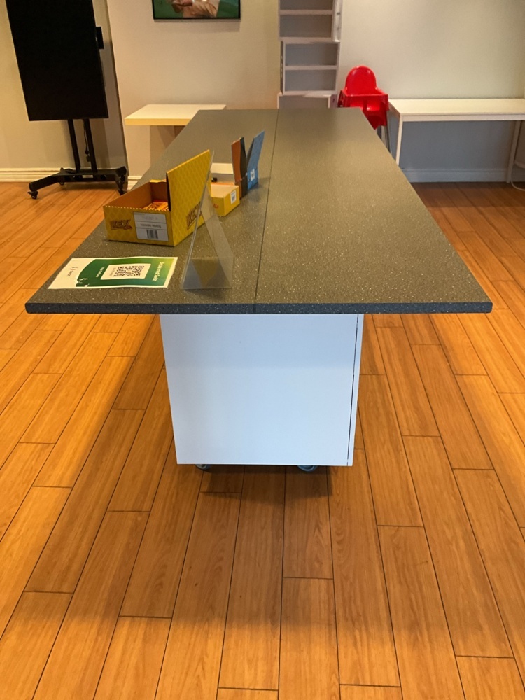 1473707-2 buffet table on wheels