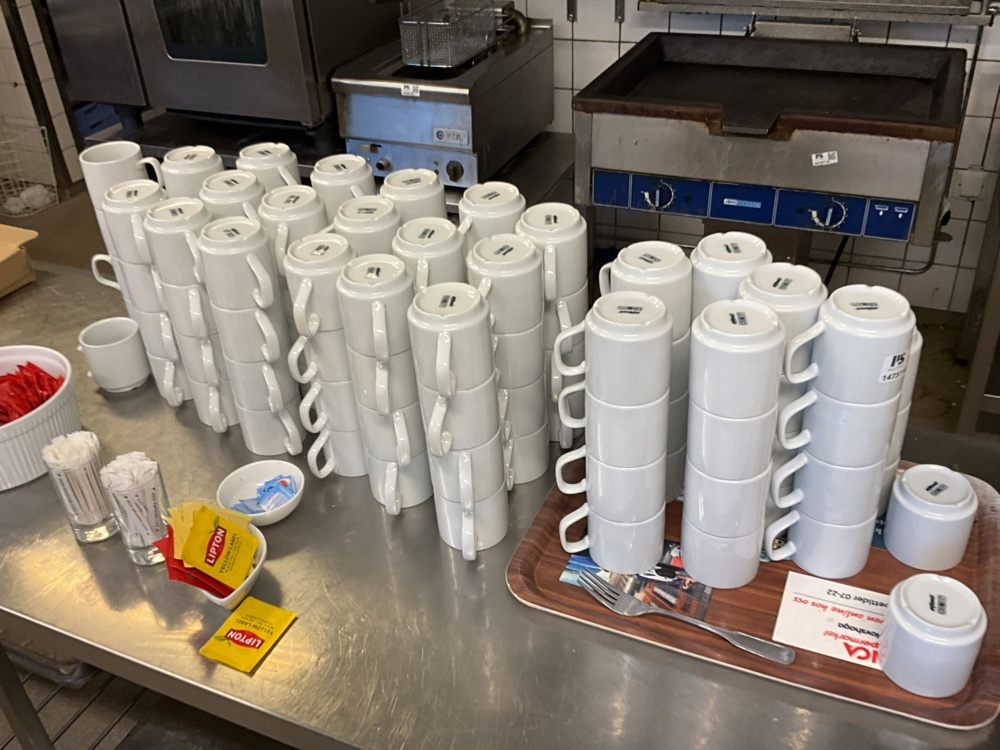 1473719-2 Lot of approx. 90 pcs. coffee mugs