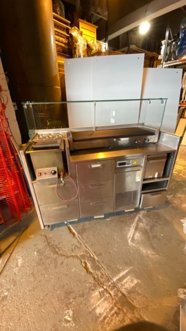1587414-2 FKI fastfoodstation med rullgrill och kyld förvaring
