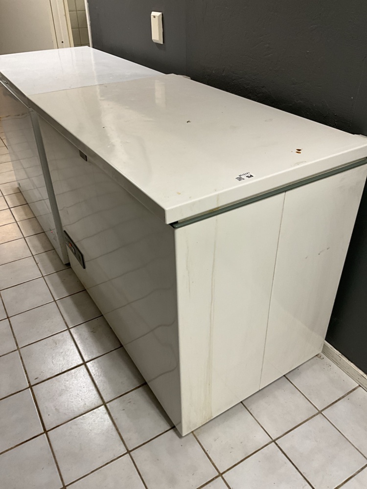 1473738-1 2 freezer boxes