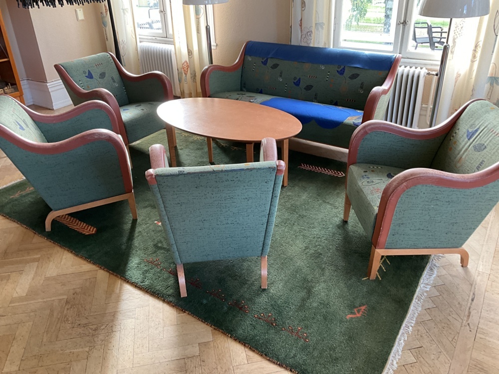 1473750-2 Miscellaneous furniture