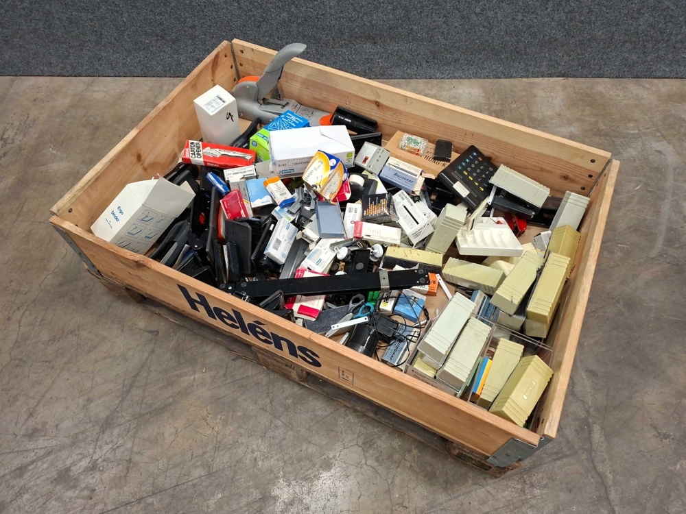 1587440-2 Assortment of office supplies