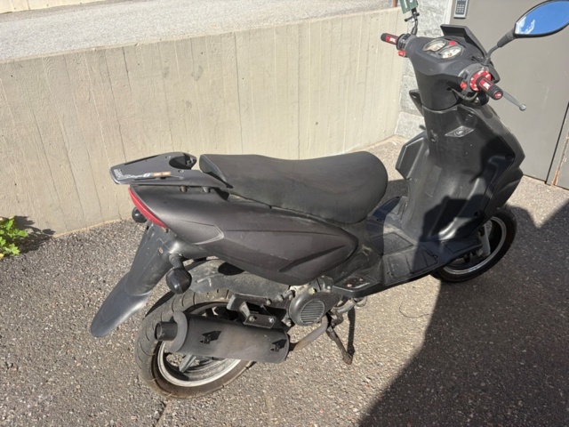 1587539-4 Moped Vento - unregistered (Repair item)