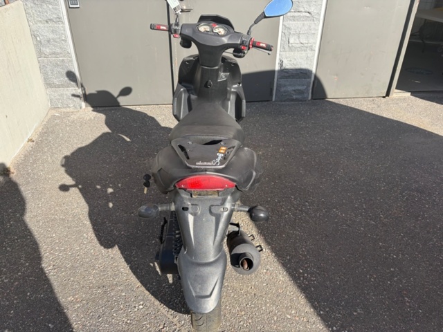 1587539-5 Moped Vento - unregistered (Repair item)