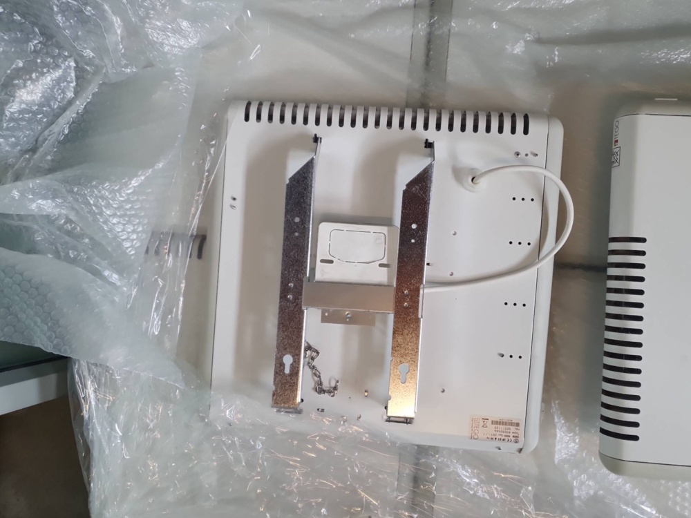 1587425-2 Electric radiator, 10 pcs, 300 watts