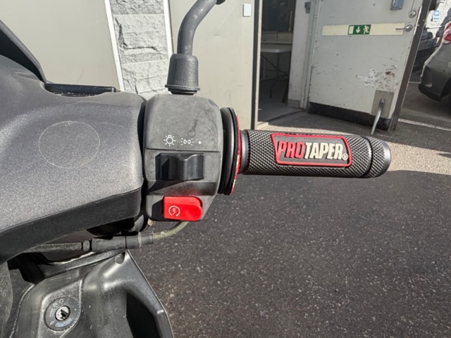 1587539-10 Moped Vento - unregistered (Repair item)