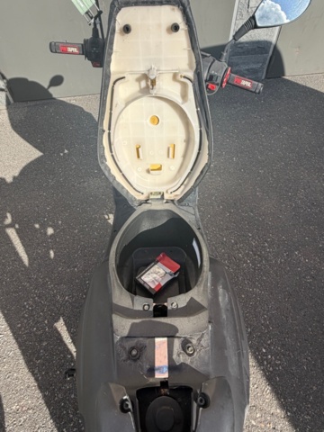 1587539-11 Moped Vento - unregistered (Repair item)