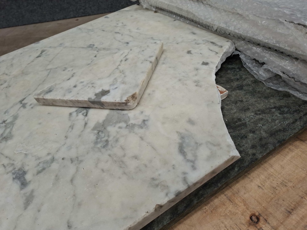 1587443-2 6 marble slabs