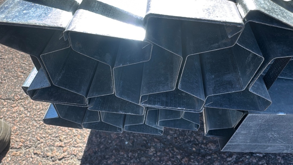 1587430-2 Sound rule, 32 pcs, low carbon, 2700 mm